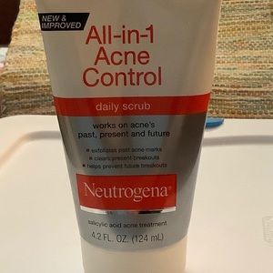 Acne Scrub from Neutrogena